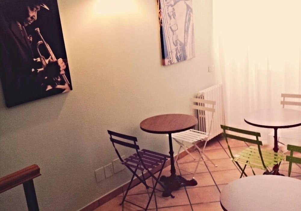 Hotel Rosalba Перуджа Екстериор снимка