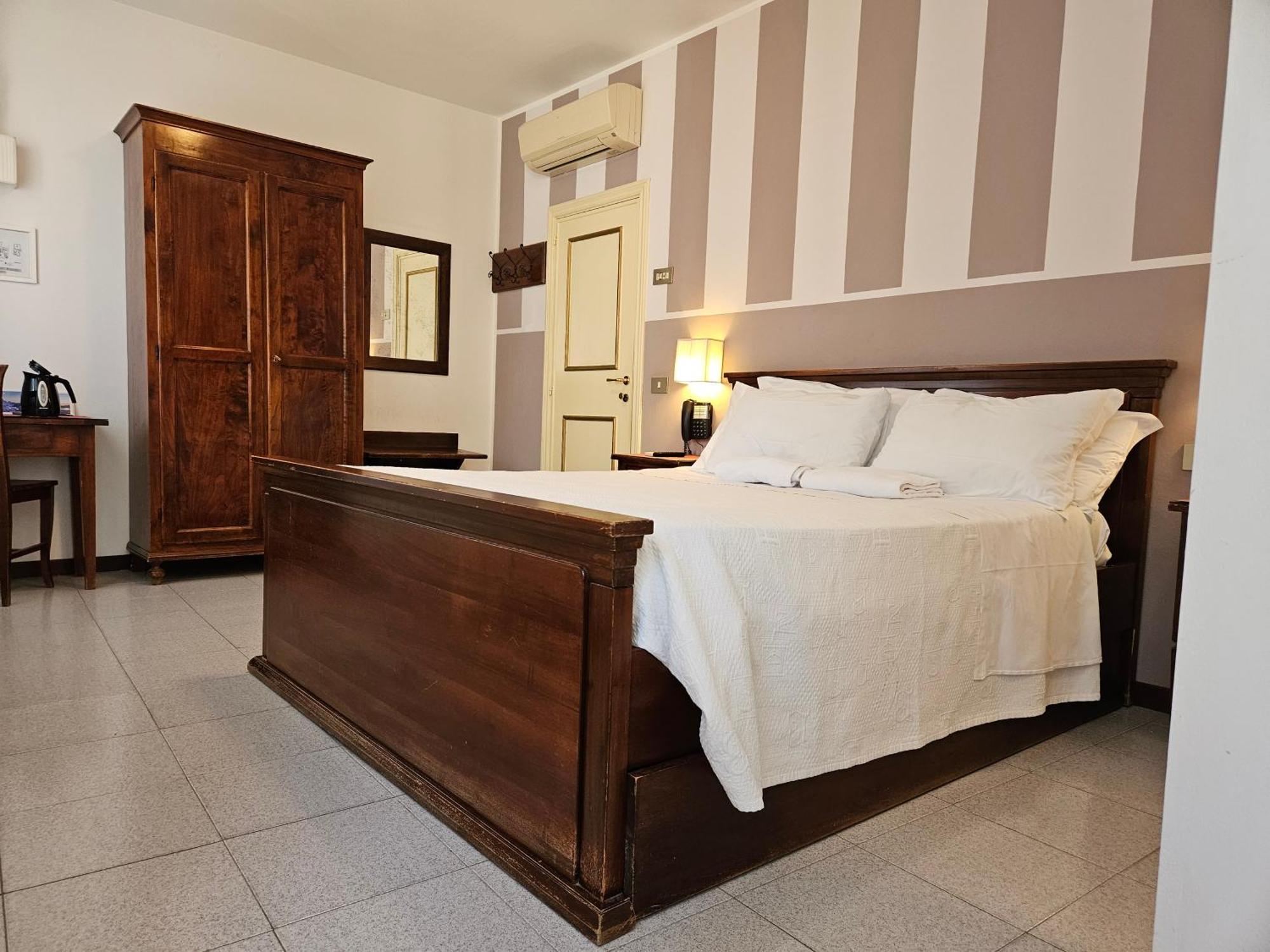 Hotel Rosalba Перуджа Екстериор снимка
