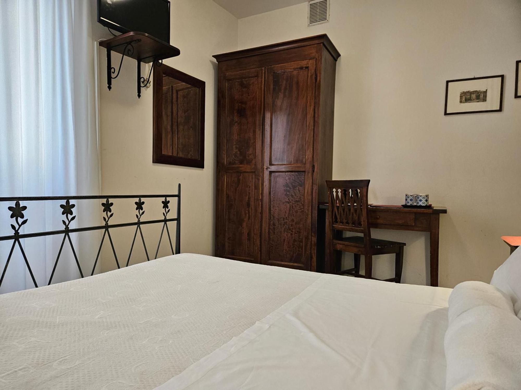 Hotel Rosalba Перуджа Екстериор снимка